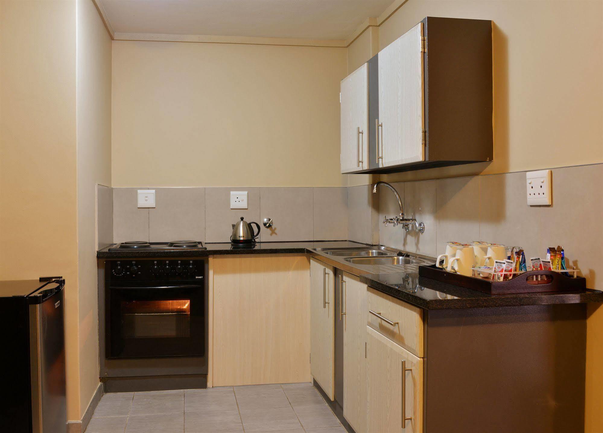 Anew Hotel Hatfield Pretoria-Noord Eksteriør bilde